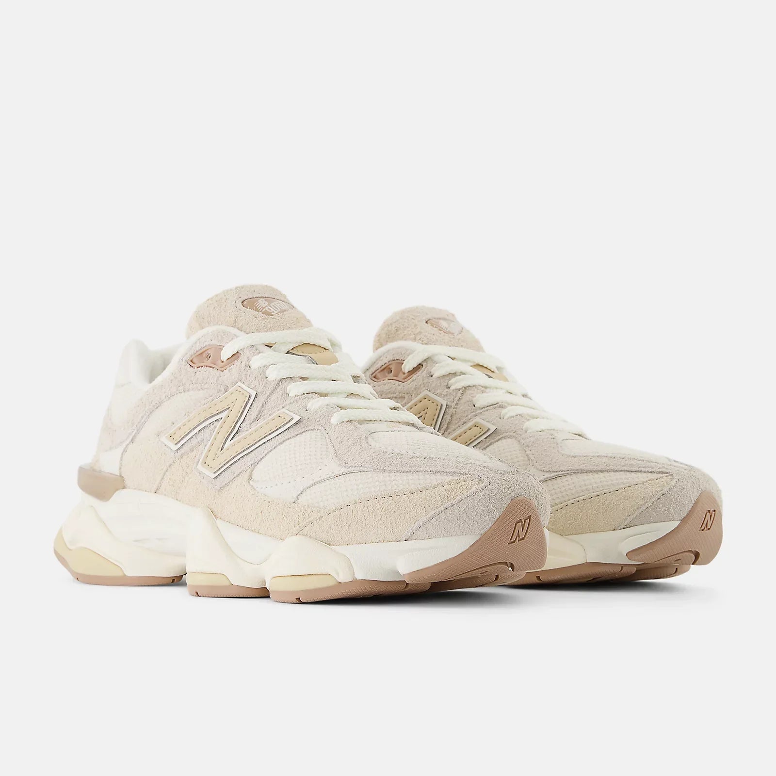 9060 "Bisque with Sea Salt"